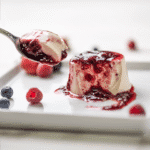 Böğürtlen Soslu Panna Cotta