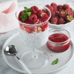 Frambuaz Soslu Chia Puding